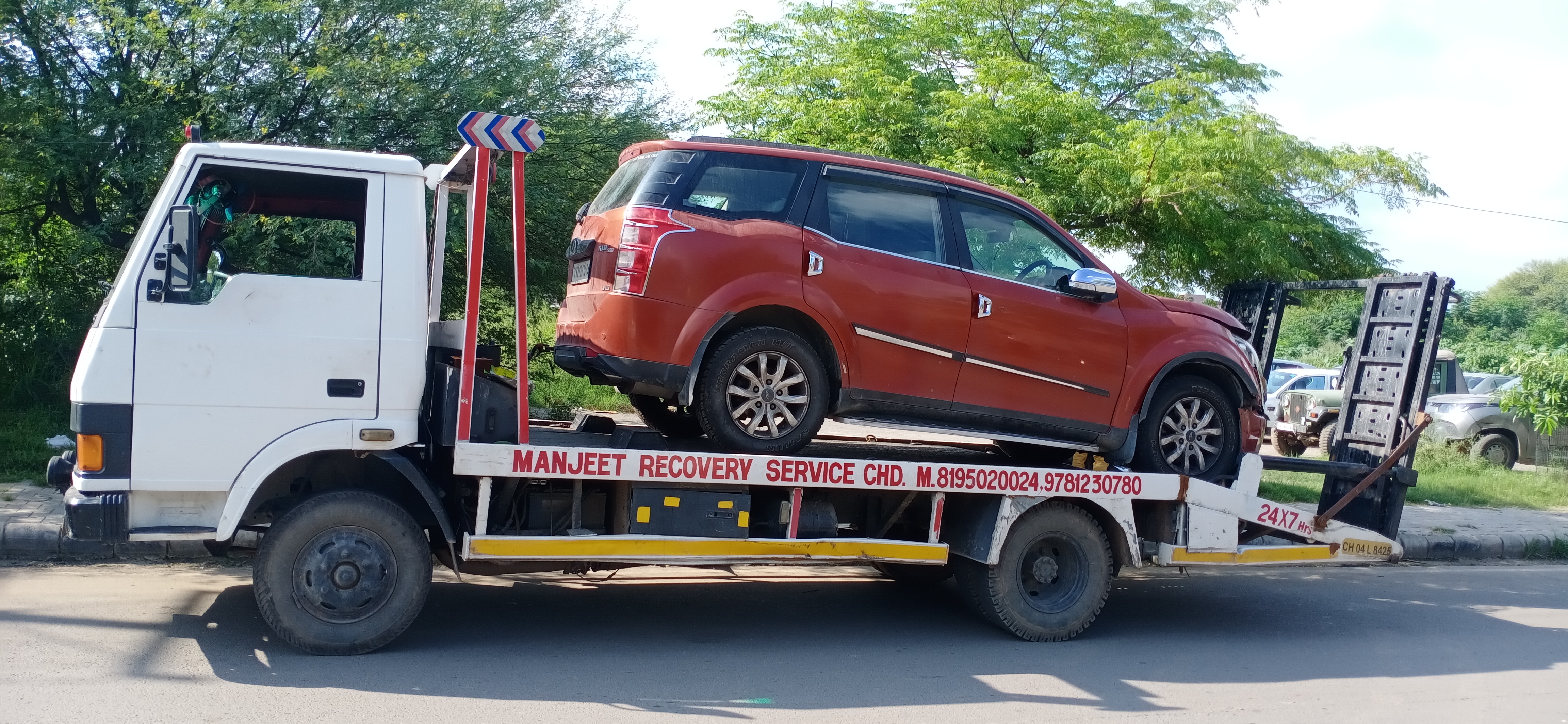 Car Towing Service In Baddi  | Manjeet Towing Services | Best Car Towing Service In Baddi, 7 Top Car Towing Service In Baddi, 24 Hour Car Towing Service In Baddi, Car Towing Service near me, Towing Service In Baddi  - GL85316